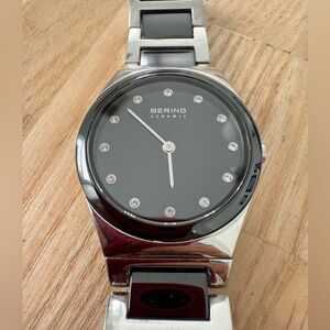 Bering ceramic ladies two tone gray and silver dress watch NEW BATTERY